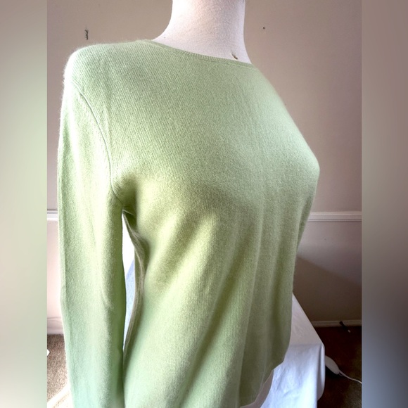 Mint Green Cashmere Sweater, Crew-Neck, Size M. By Charter Club. - Picture 1 of 11